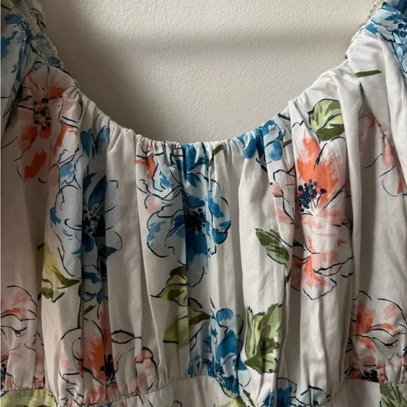 Abercrombie & Fitch Ruched White Floral Smocked Dress, size XL - Picture 3 of 7